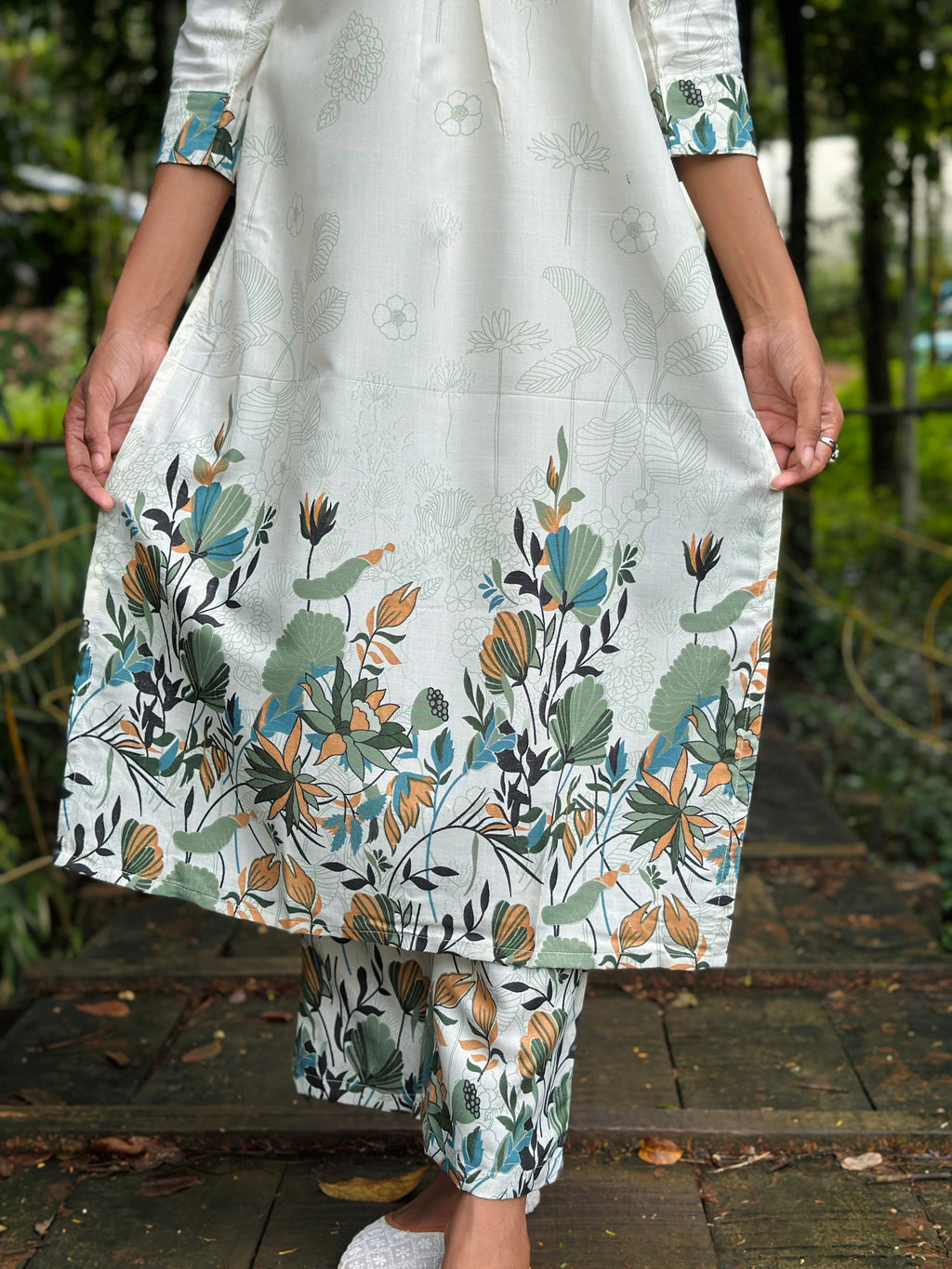 Kurta Sets with Green Floral Prints